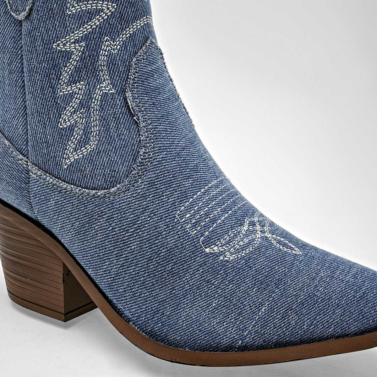 Botín tipo cowboy para mujer marca Moramora Azul cod. 124660