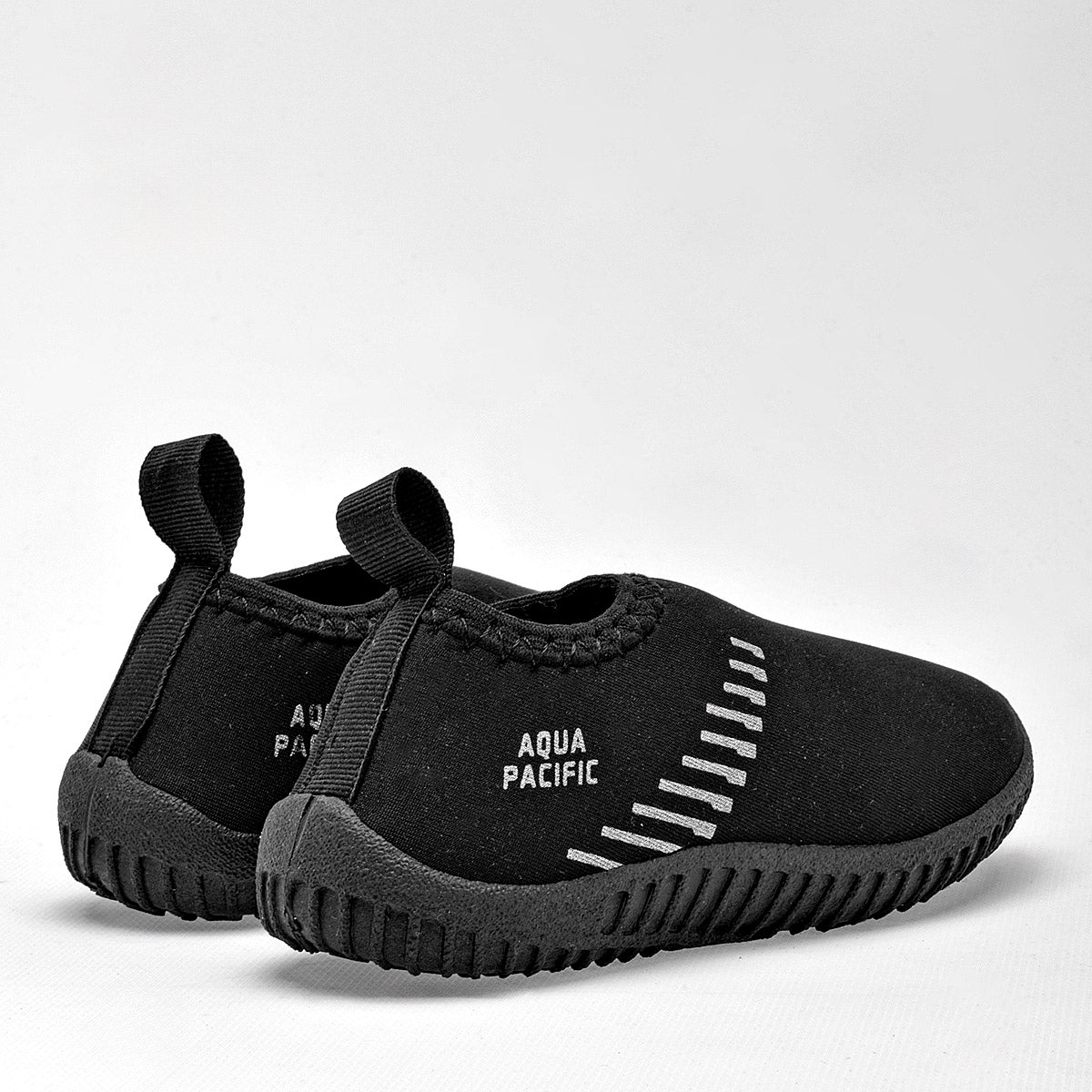 Aqua Shoes zapatos acuáticos  para Niño marca Aqua Pacific Negro cod. 124740