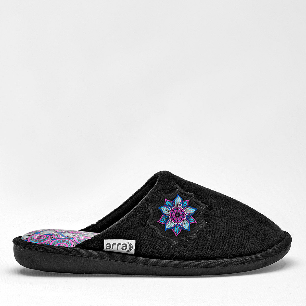 Pantufla para mujer marca Arra Negro cod. 124745