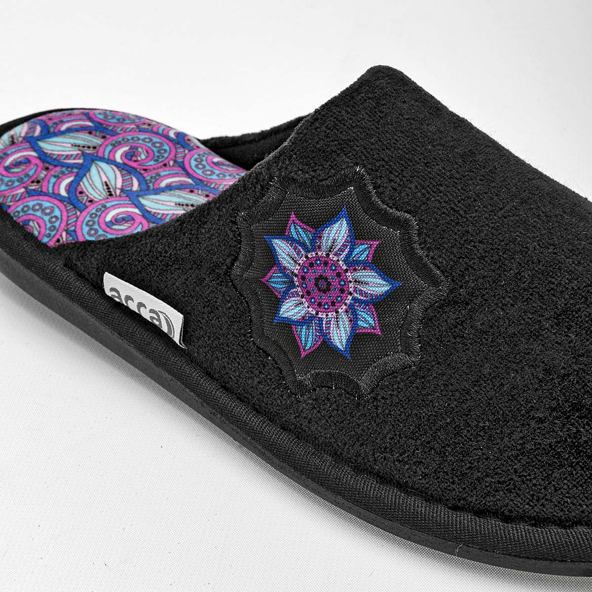 Pantufla para mujer marca Arra Negro cod. 124745