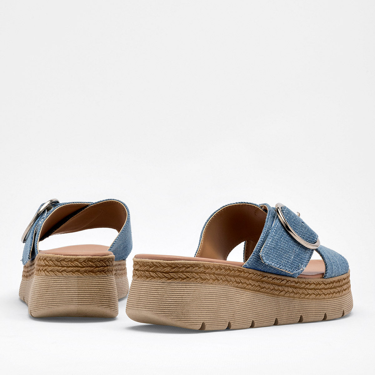Pakar.com | Tienda online | Calzado Escolar | Sandalia slide chunky Been Class para mujer | Regreso a clases | Vacaciones de Verano