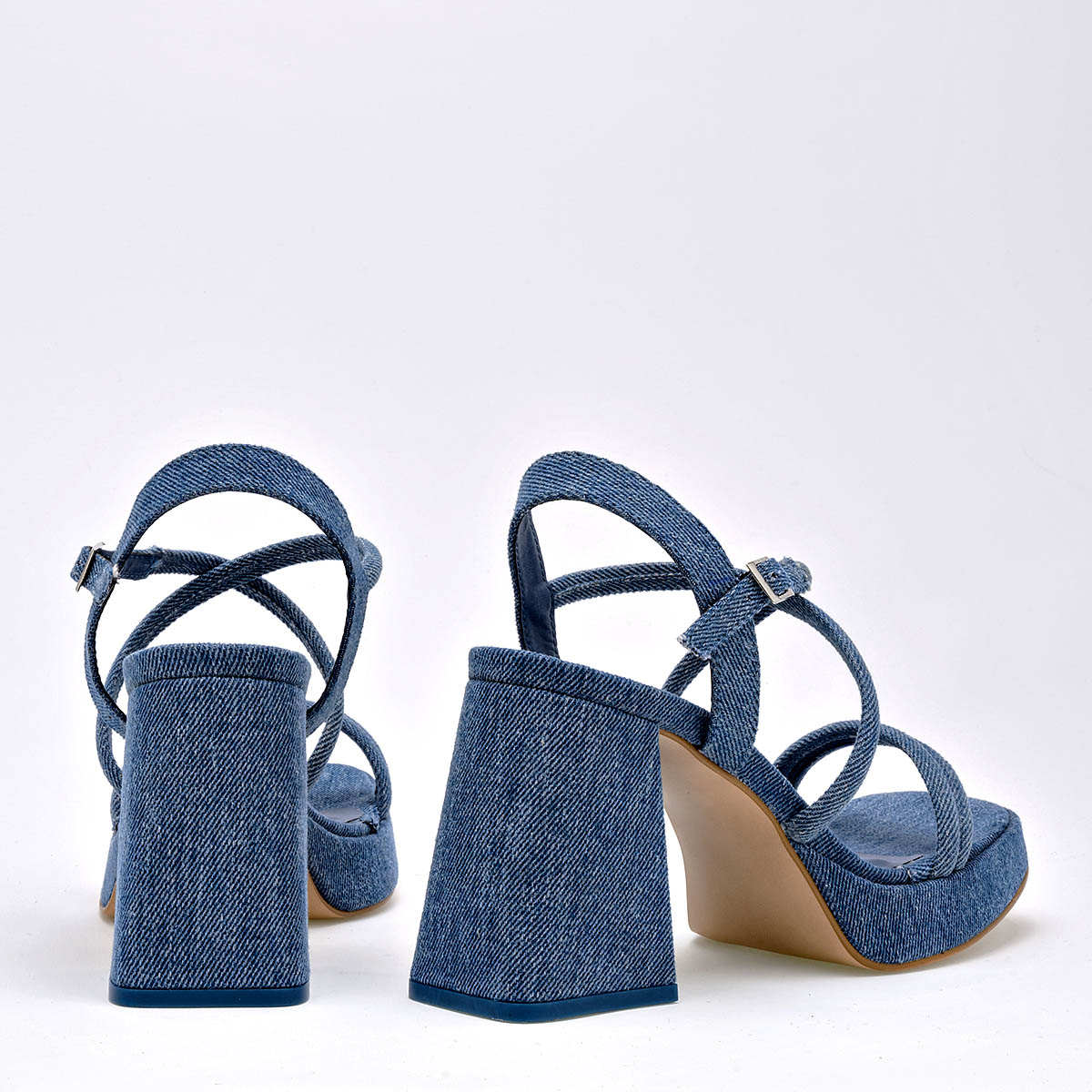 Sandalia para mujer marca Cordelia Azul cod. 124982