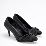 Zapatilla cerrada pumps para mujer marca Damita Negro cod. 124999