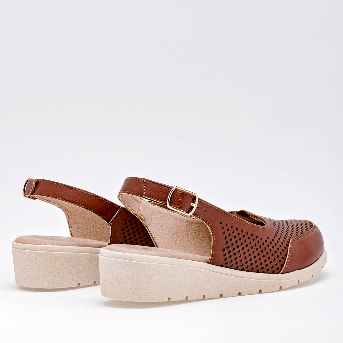 Pakar.com | Tienda online | Calzado Escolar | Sandalia CuÃ±a Confort Gilardi para mujer | Regreso a clases | Vacaciones de Verano