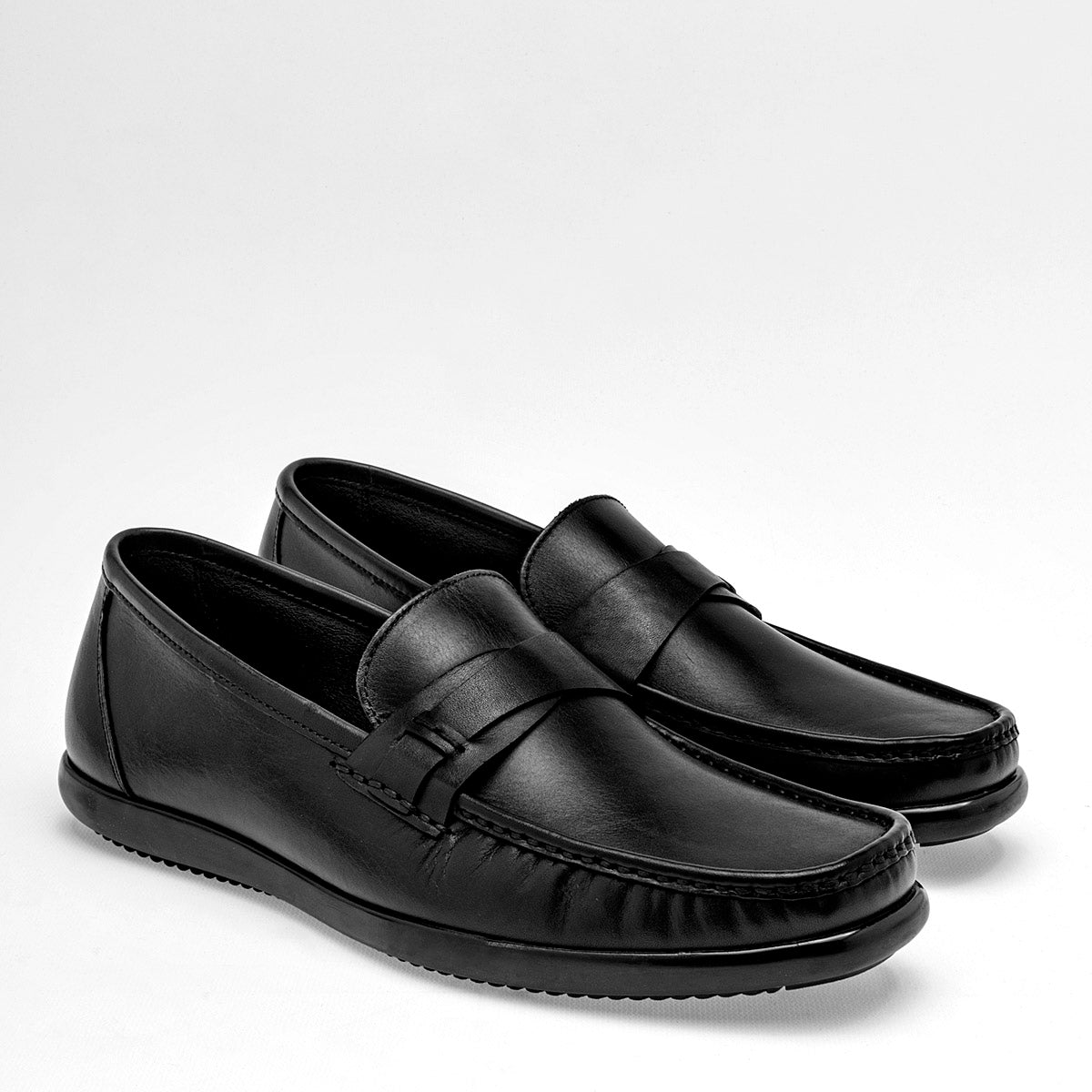 Mocasin para hombre marca Gino Cherruti Negro cod. 125195