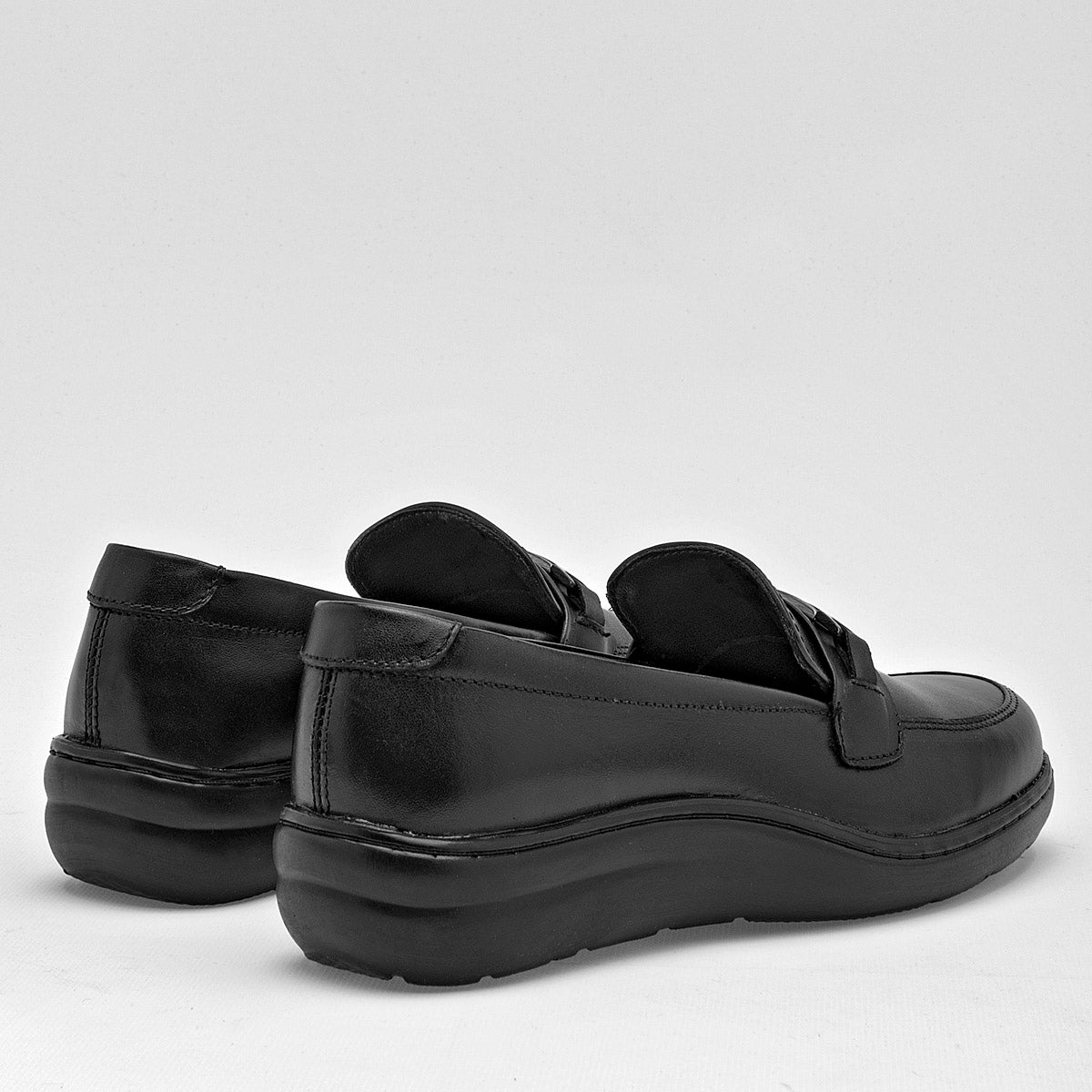 Mocasin para mujer marca Green Love Negro cod. 125221