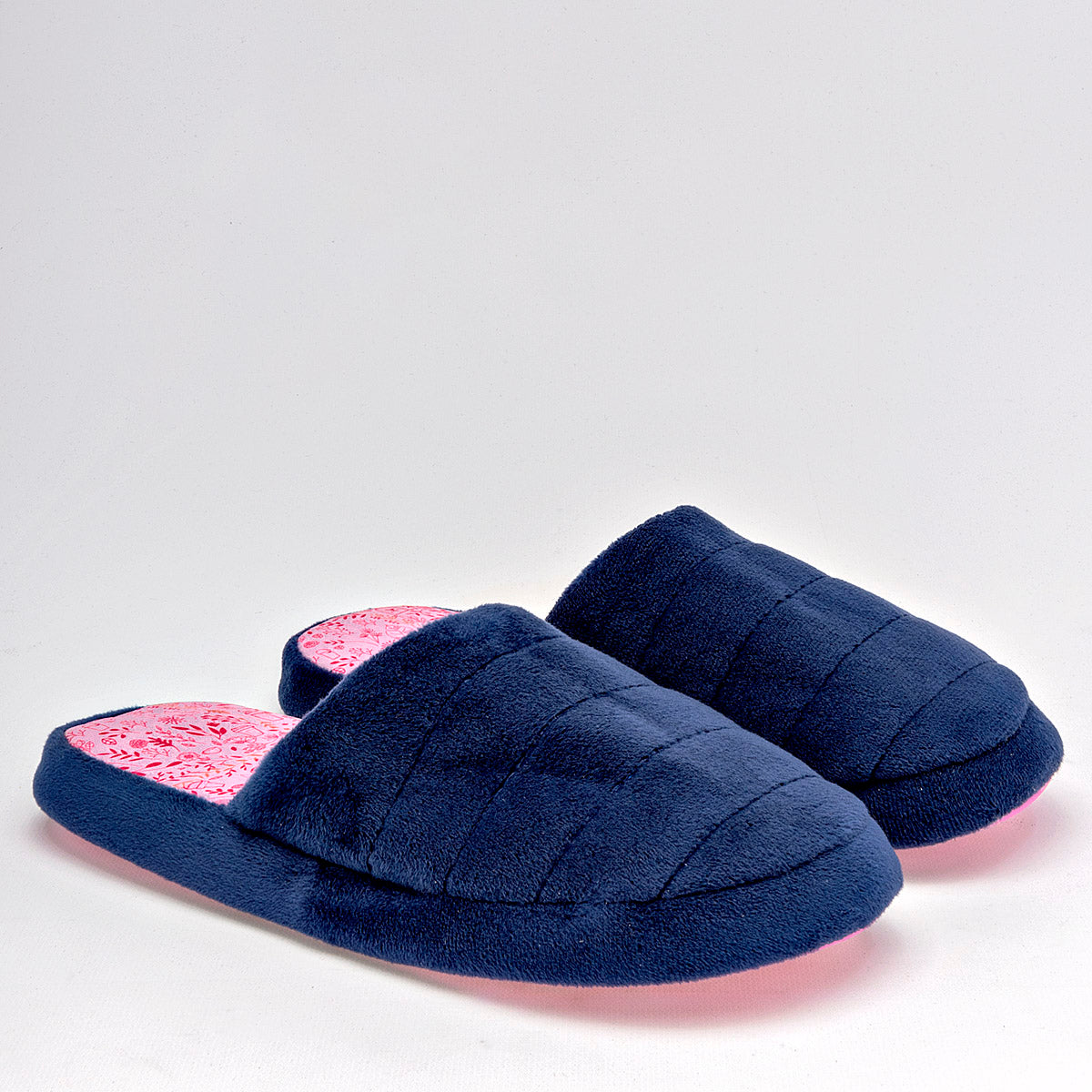 Pantufla para mujer marca Huarachetas Azul marino cod. 125244