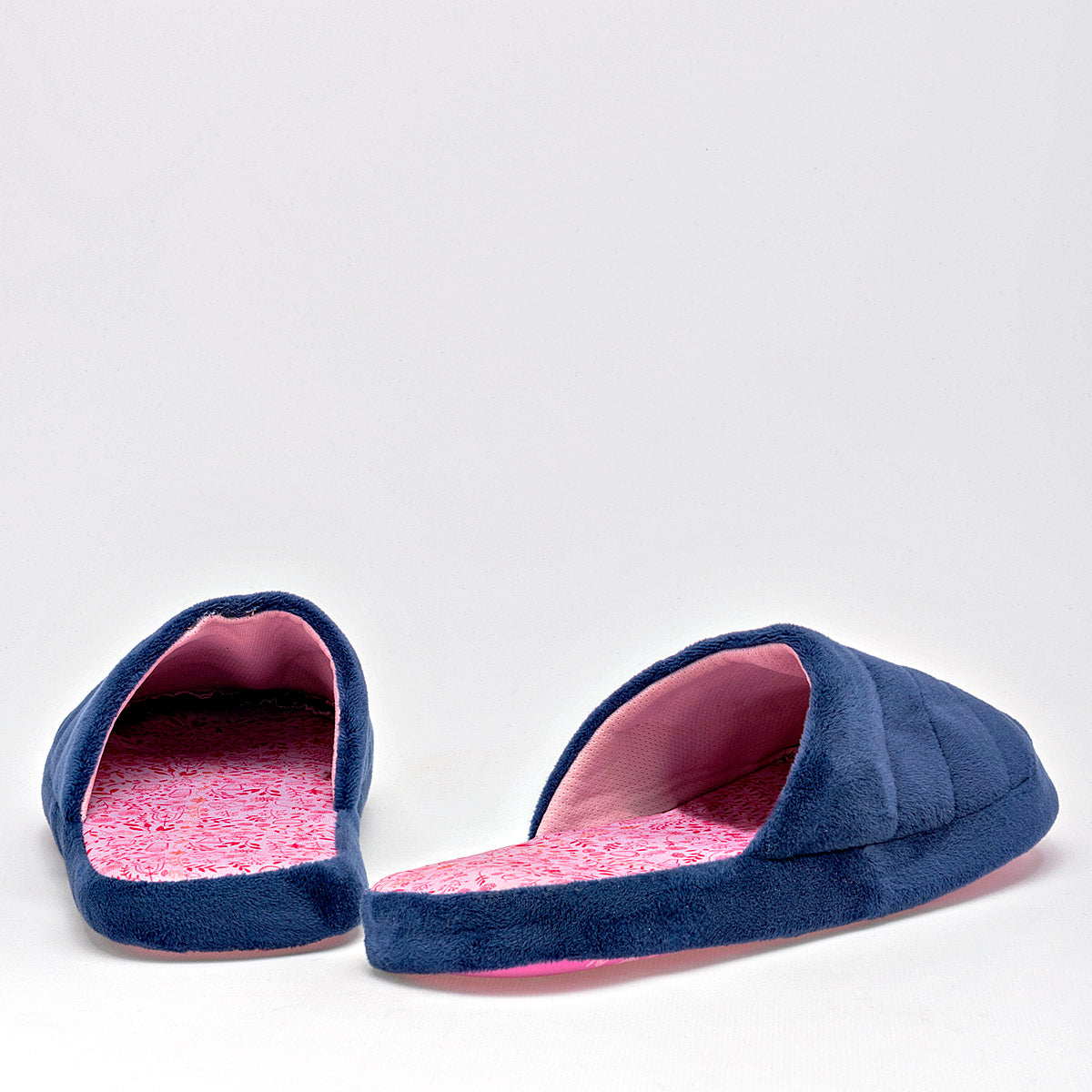 Pantufla para mujer marca Huarachetas Azul marino cod. 125244