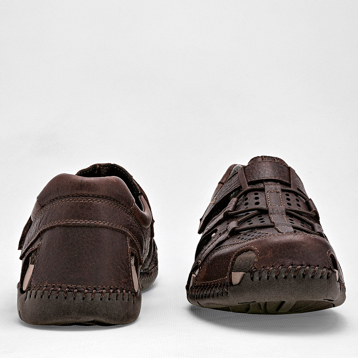 Pakar.com | Tienda online | Calzado Escolar | Sandalia cerrada Lobo Solo para hombre | Regreso a clases | Vacaciones de Verano