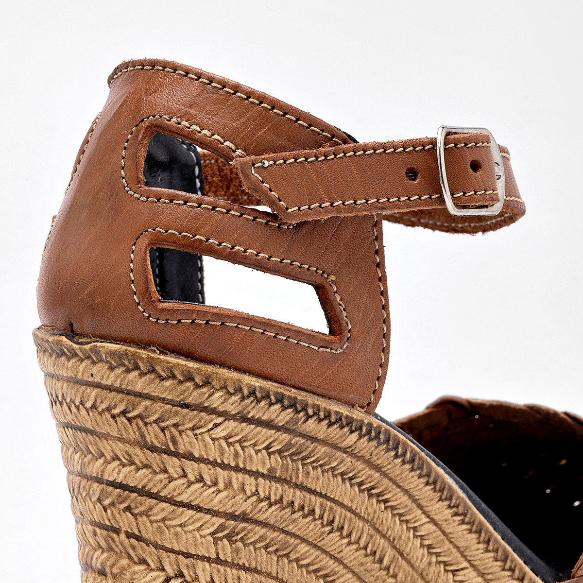 Zapato plataforma para mujer marca Mora Tierra Café cod. 125453