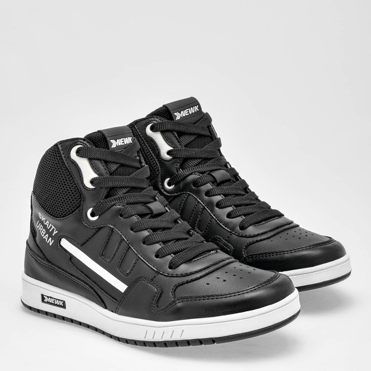 Pakar.com | Tienda online - Tenis urbano tipo Botín para hombre Newk - Envío gratis desde $500