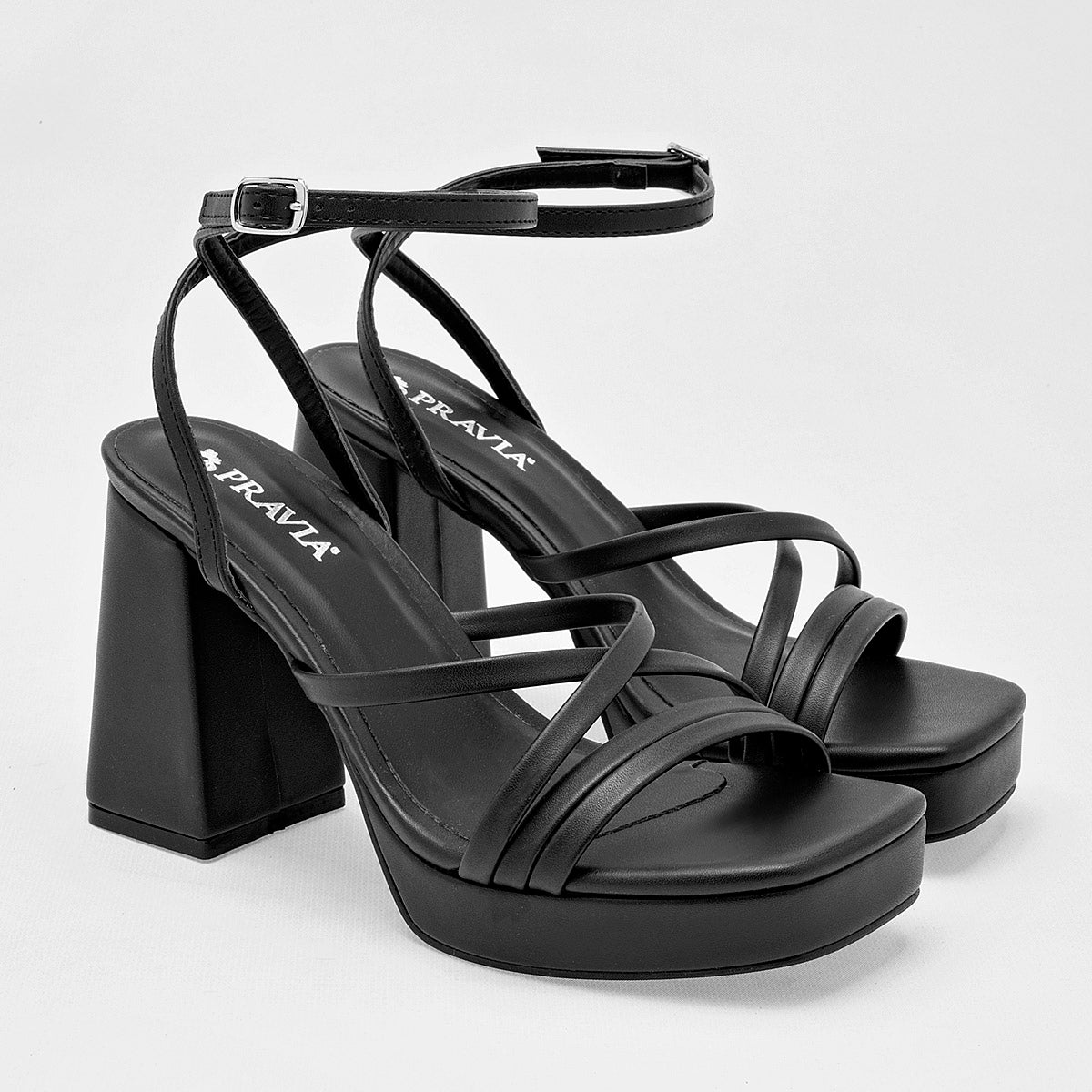 Pakar.com | Tienda online - Zapatilla para mujer Pravia - Envío gratis desde $500