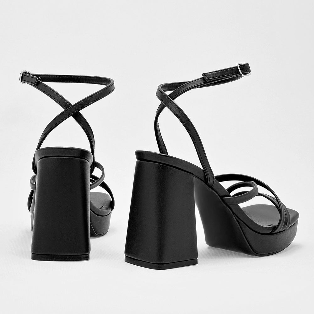 Pakar.com | Tienda online - Zapatilla para mujer Pravia - Envío gratis desde $500