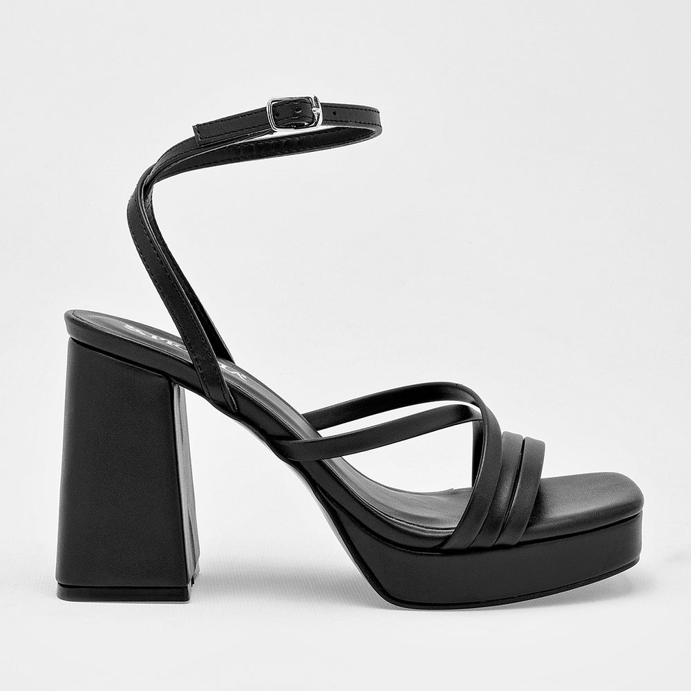 Pakar.com | Tienda online - Zapatilla para mujer Pravia - Envío gratis desde $500