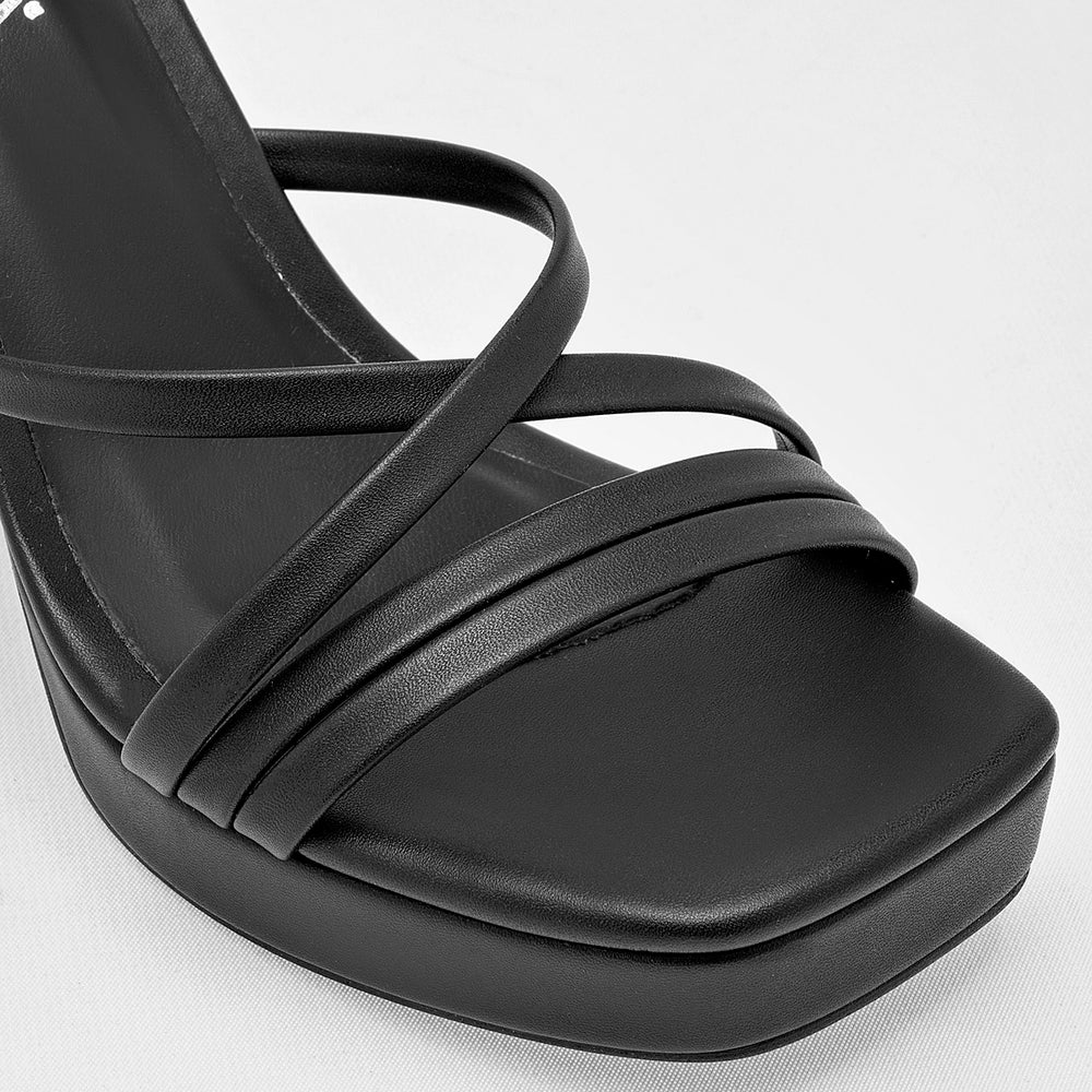 Pakar.com | Tienda online - Zapatilla para mujer Pravia - Envío gratis desde $500