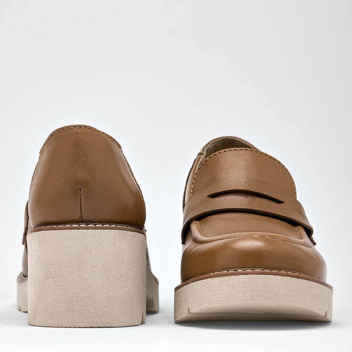 Mocasin chunky para mujer marca Seducta Café cod. 125716