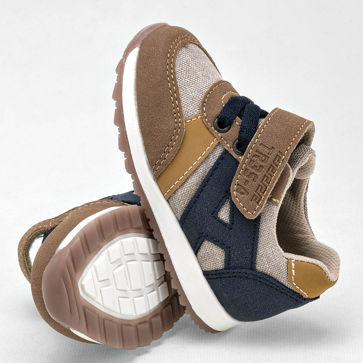 Pakar.com | Tienda online | Calzado Escolar | Tenis urbano Tres-A para bebé Niño | Regreso a clases | Vacaciones de Verano