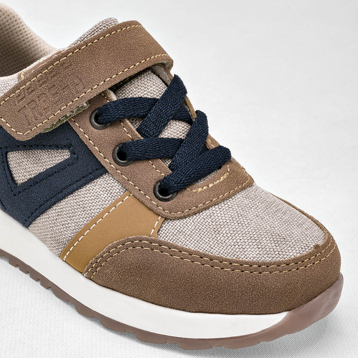 Pakar.com | Tienda online | Calzado Escolar | Tenis Tres-A para Niño preescolar | Regreso a clases | Vacaciones de Verano