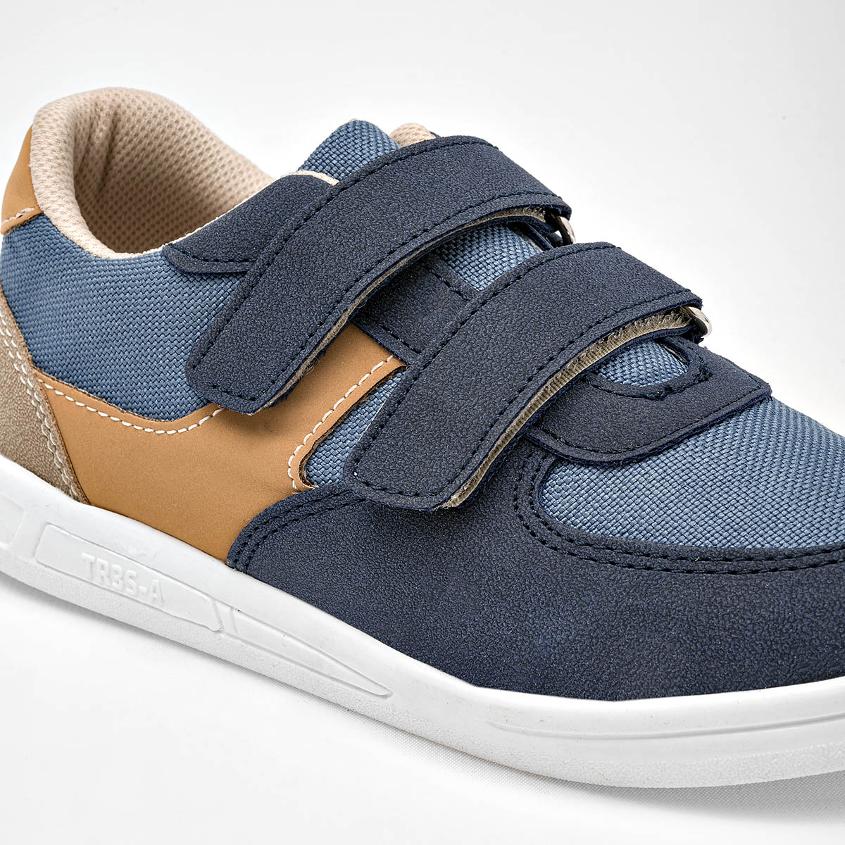 Pakar.com | Tienda online | Calzado Escolar | Zapato casual Tres-A para Niño | Regreso a clases | Vacaciones de Verano
