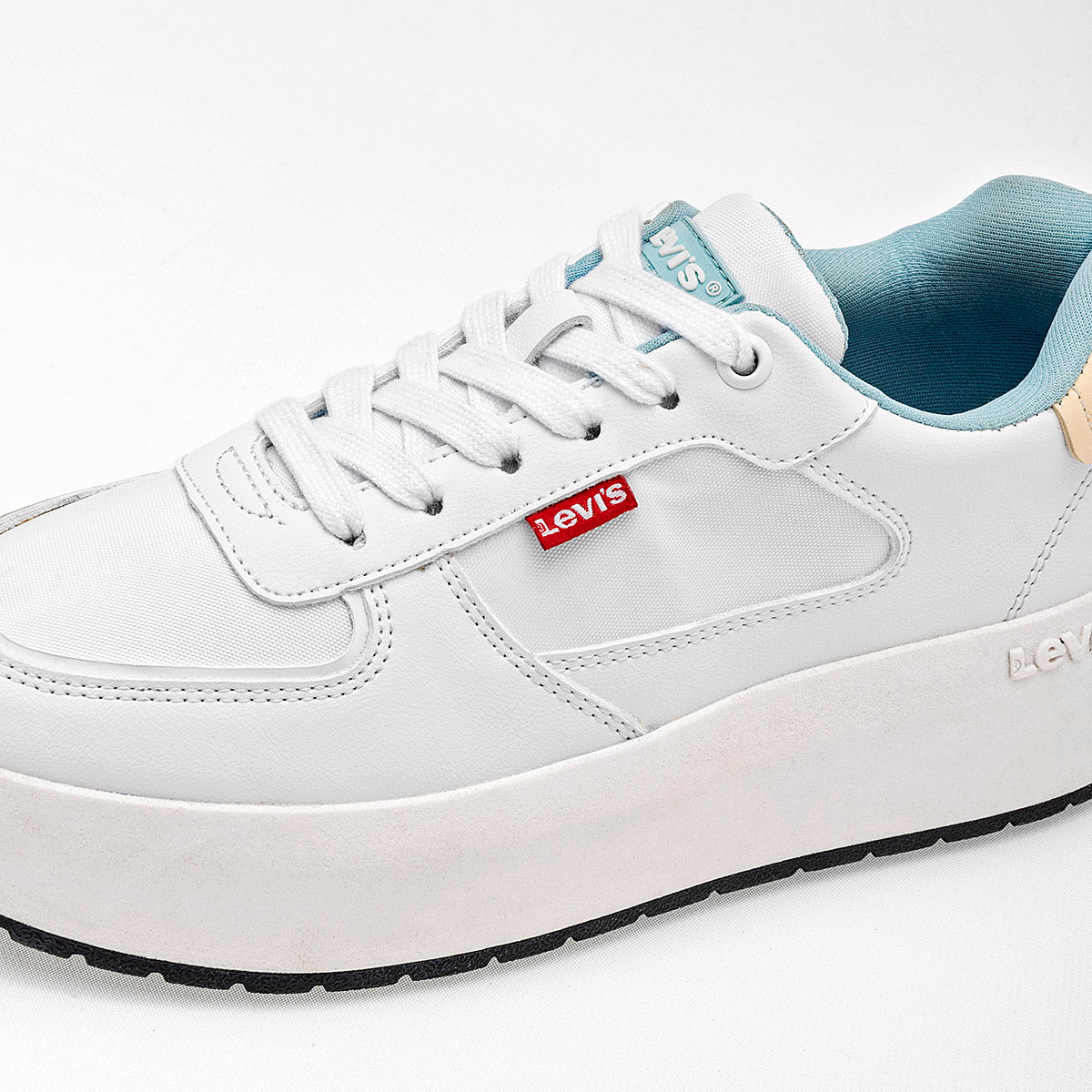 Tenis escolar para joven marca Levi's Blanco cod. 126086