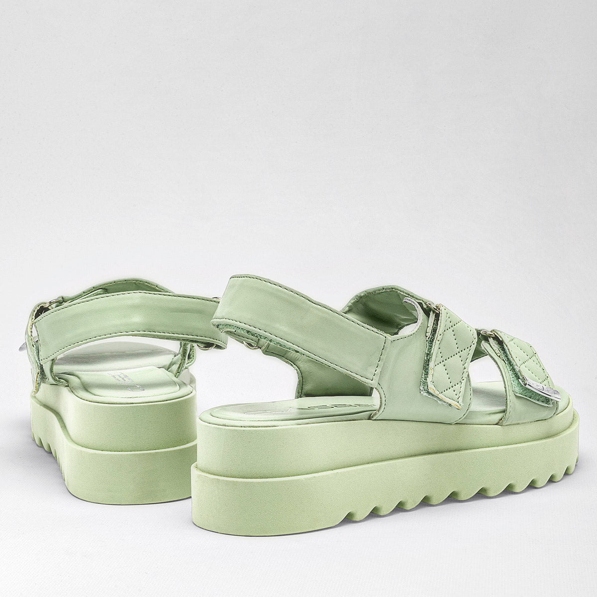 Sandalia chunky para mujer marca Clasben Verde cod. 126218