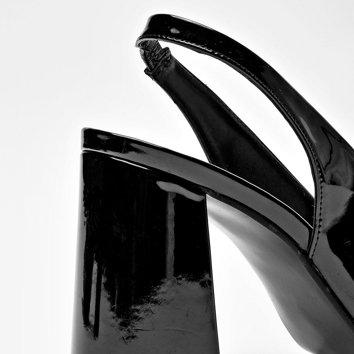 Pakar.com | Tienda online - Zapatilla para mujer Moramora - Envío gratis desde $500