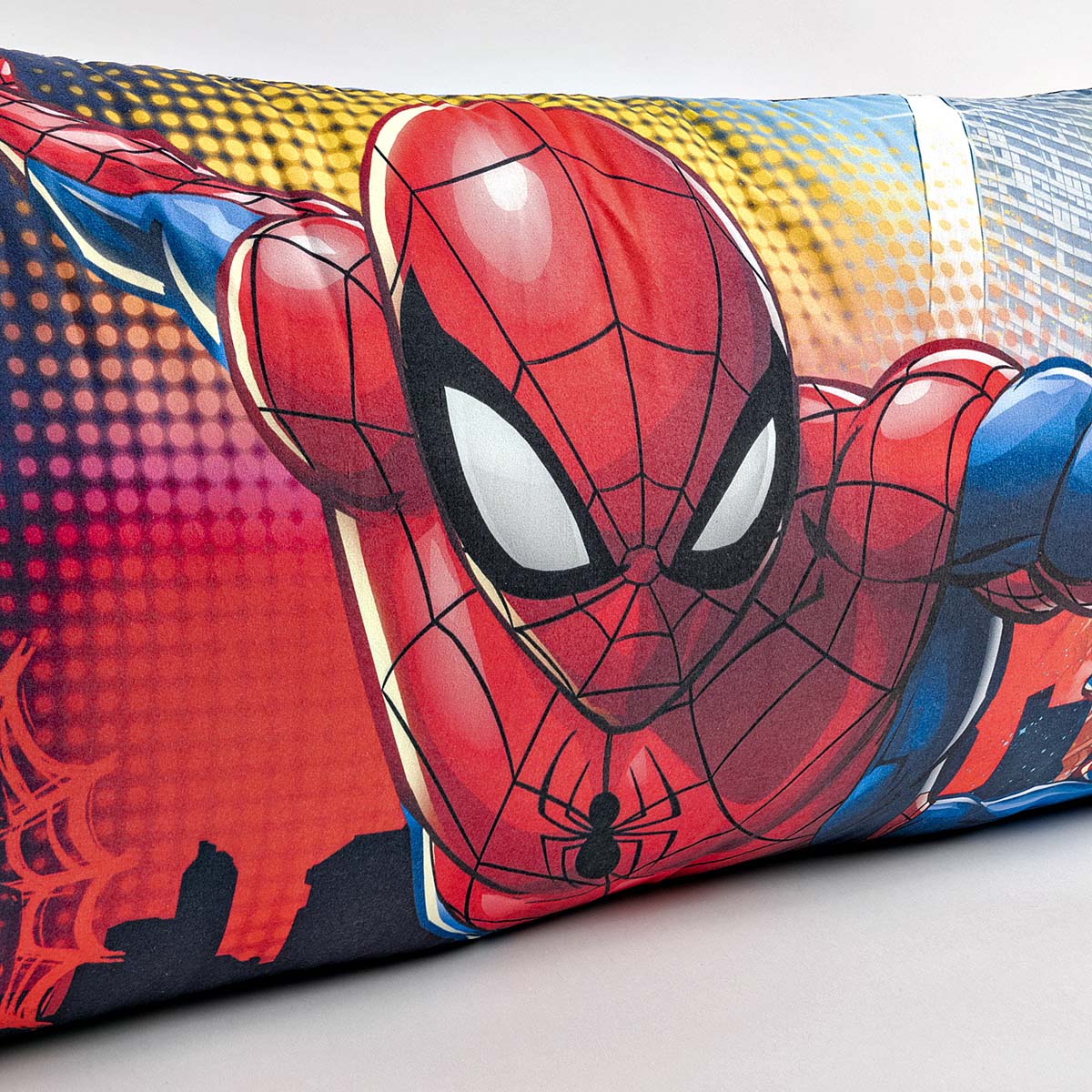 Pakar.com | Tienda online - Almohada SpiderMan Providencia para niño
