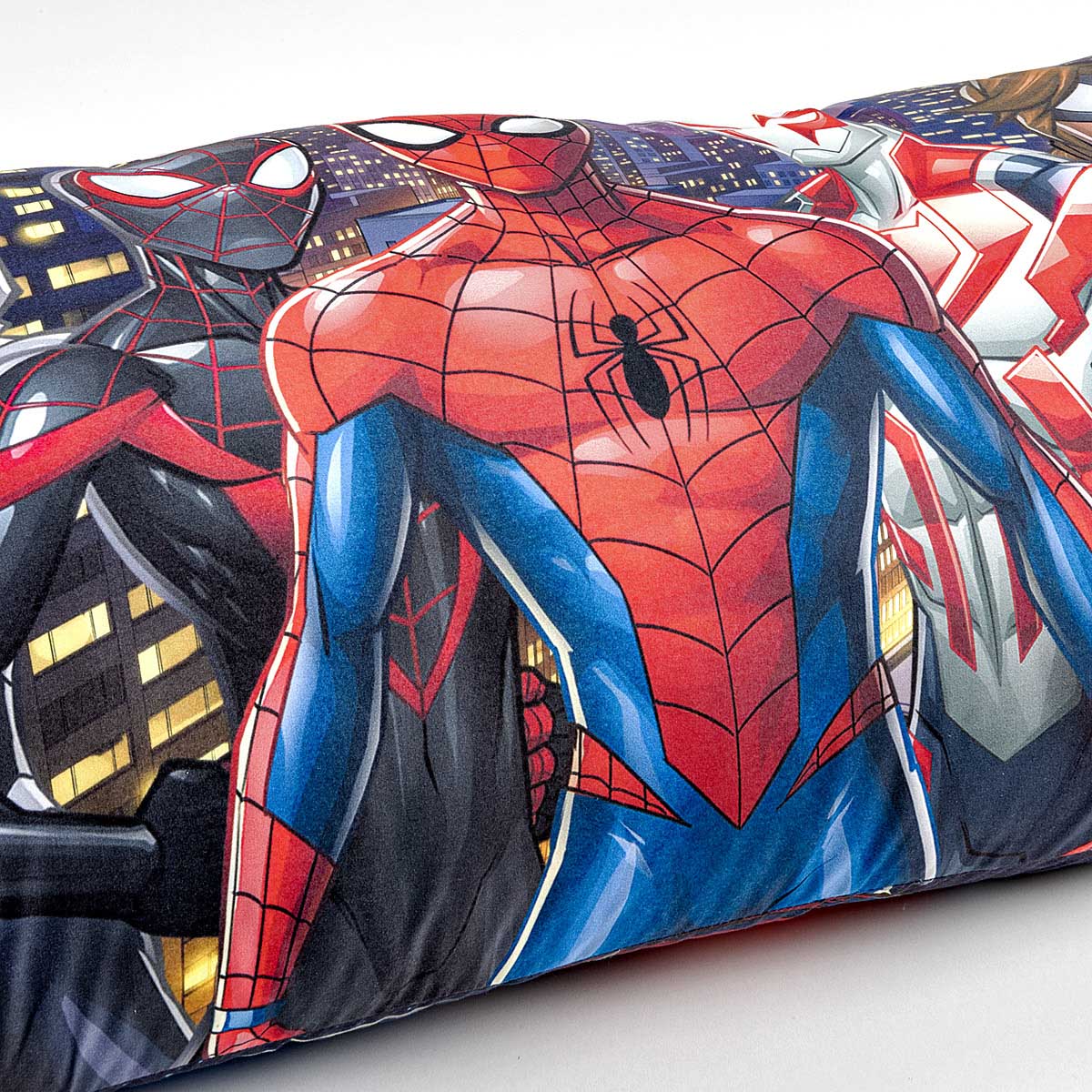 Pakar.com | Tienda online - Almohada SpiderMan Providencia para niño