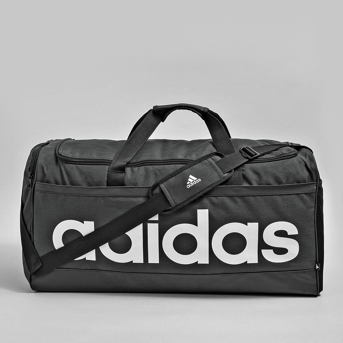 Maleta para gym Linear Duffel L para hombre marca Adidas Negro cod. 126978