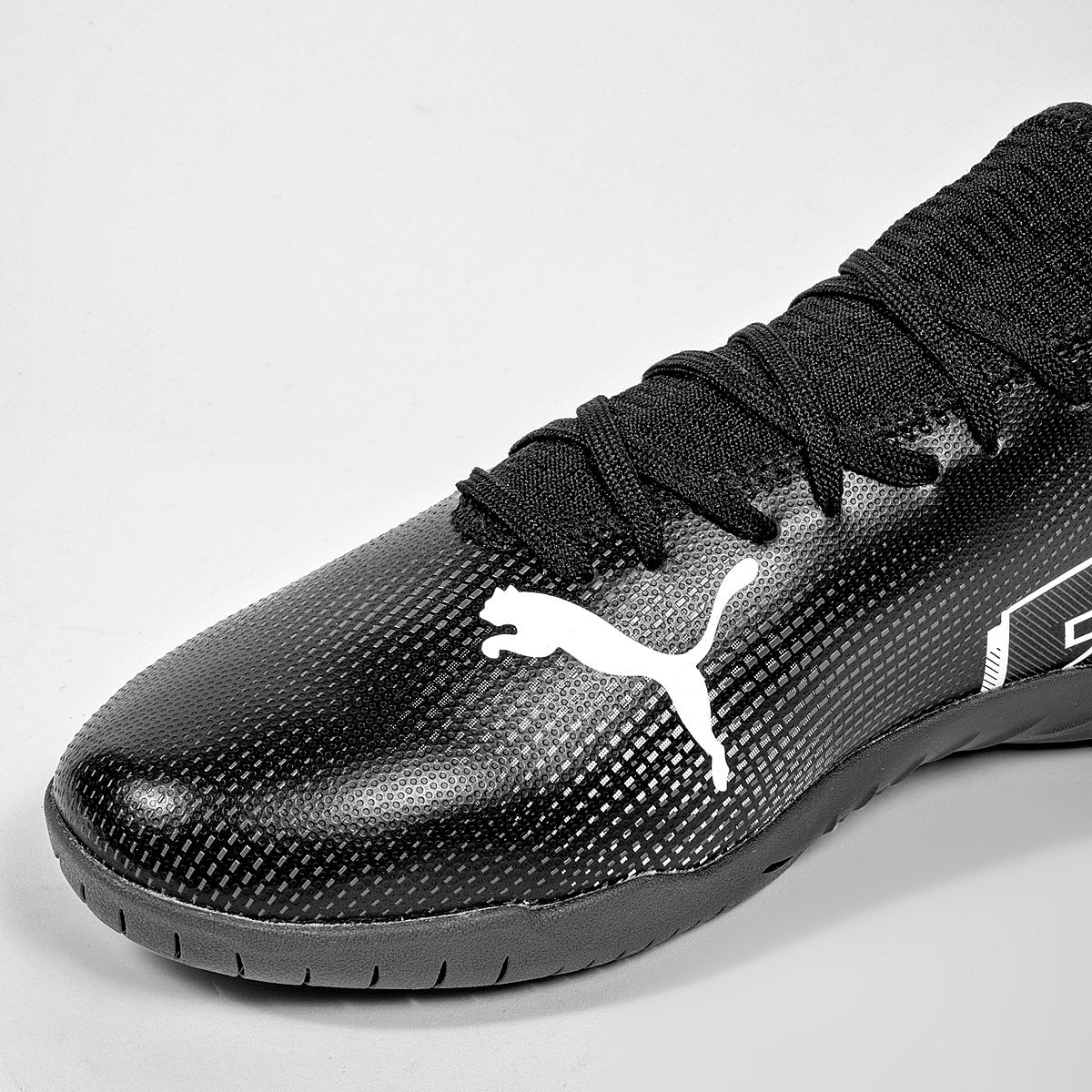 Tacos de fútbol  Puma Future 7 para hombre  marca Puma Negro cod. 127084