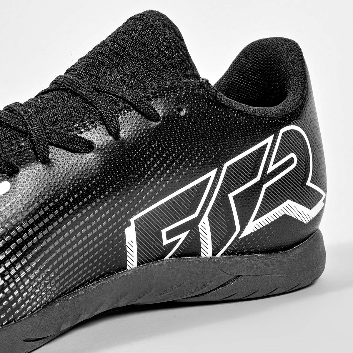 Tacos de fútbol  Puma Future 7 para hombre  marca Puma Negro cod. 127084