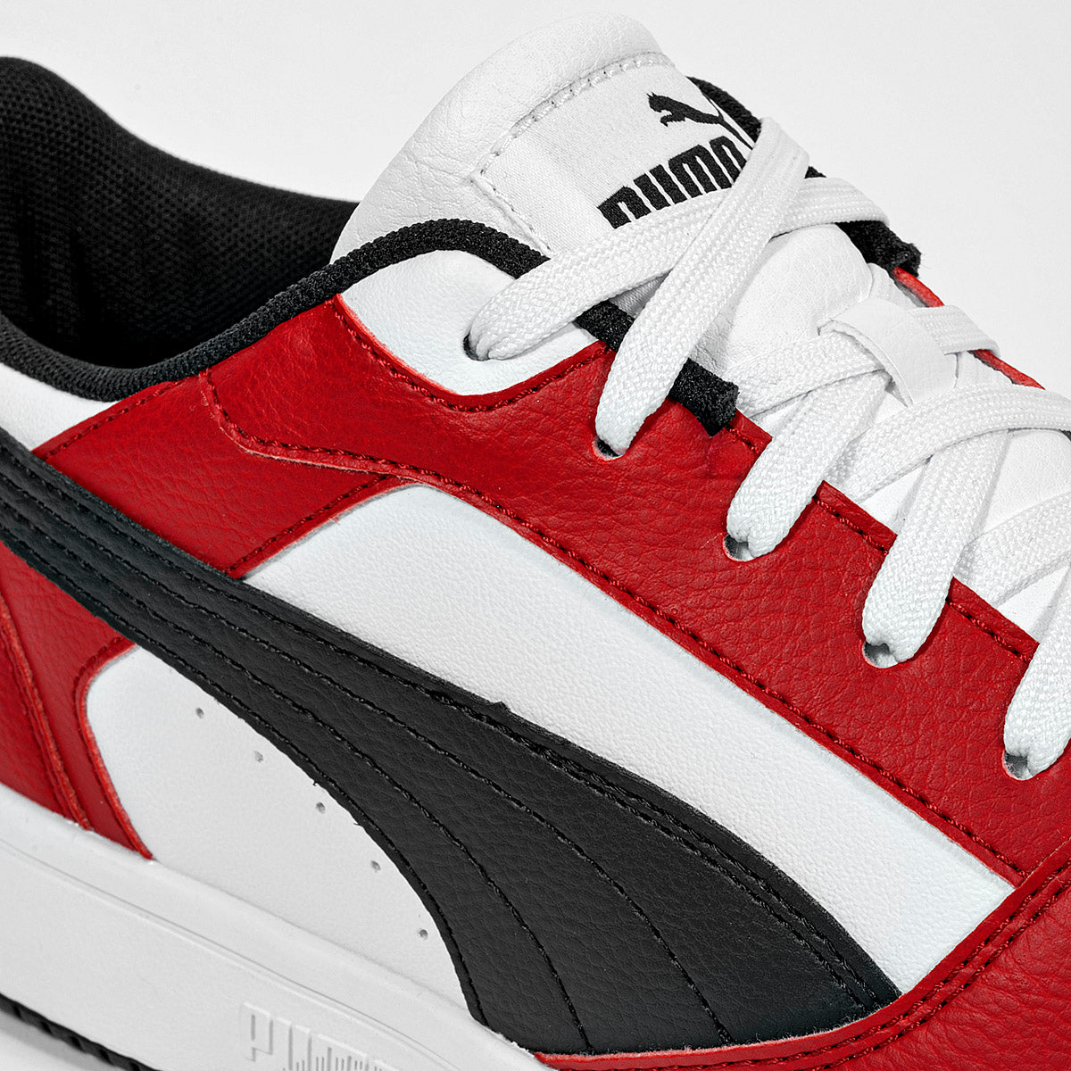 Pakar.com | Tienda online | Calzado Escolar | Tenis urbano Rebound v6 Low Puma para hombre | Regreso a clases | Vacaciones de Verano