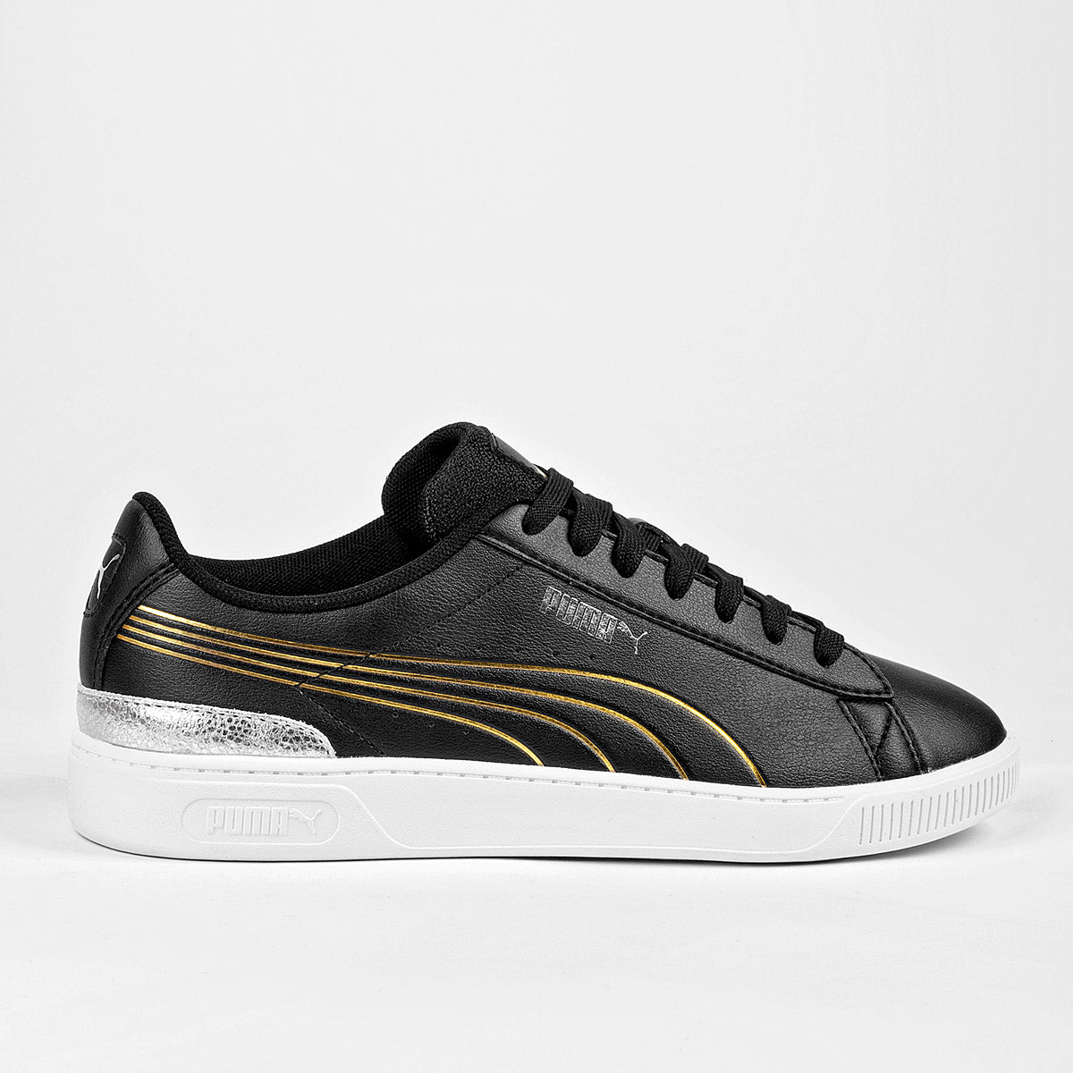 Pakar.com | Tienda online | Calzado Escolar | Tenis urbano Vikky v3 Metallic Shine Puma para mujer | Regreso a clases | Vacaciones de Verano