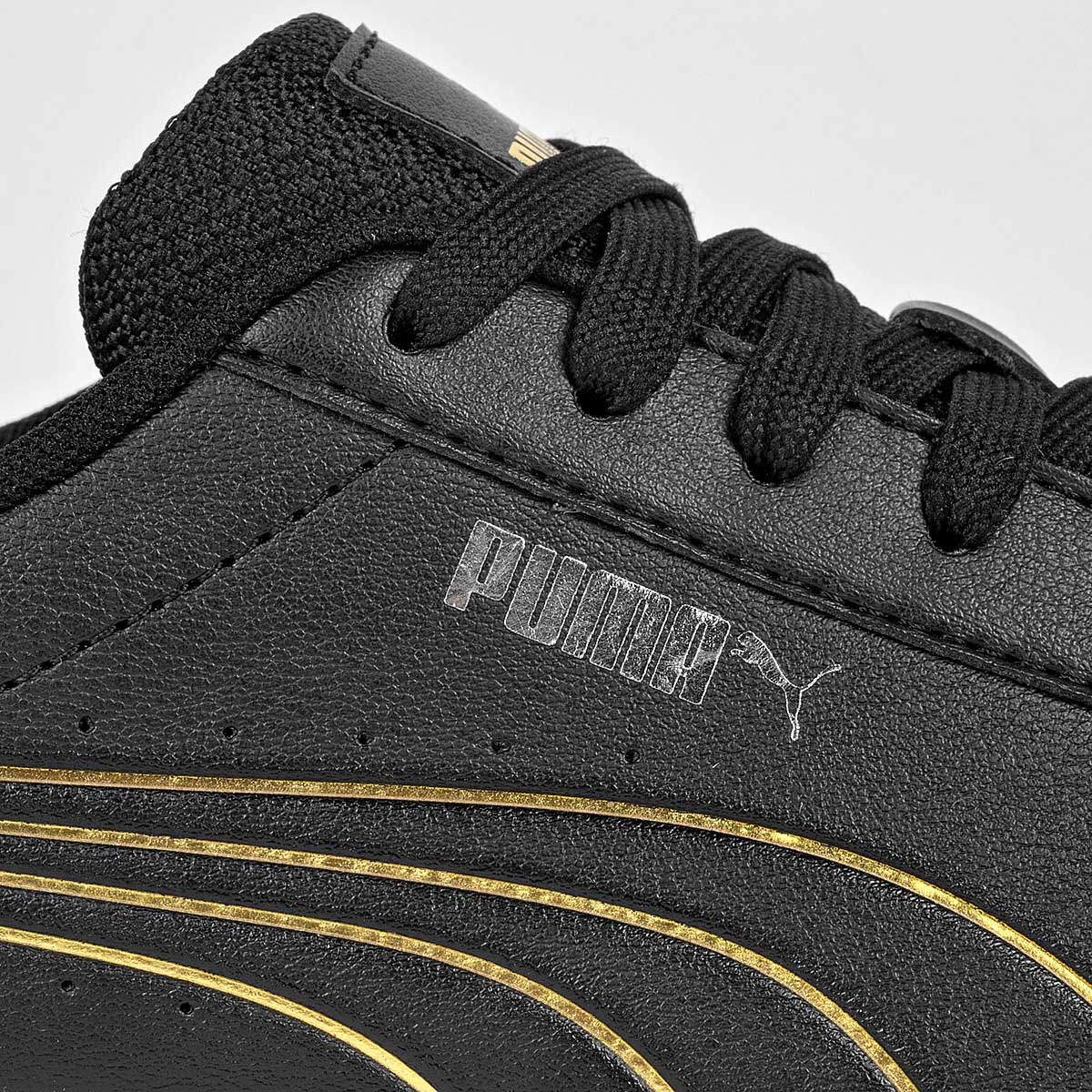 Pakar.com | Tienda online | Calzado Escolar | Tenis urbano Vikky v3 Metallic Shine Puma para mujer | Regreso a clases | Vacaciones de Verano