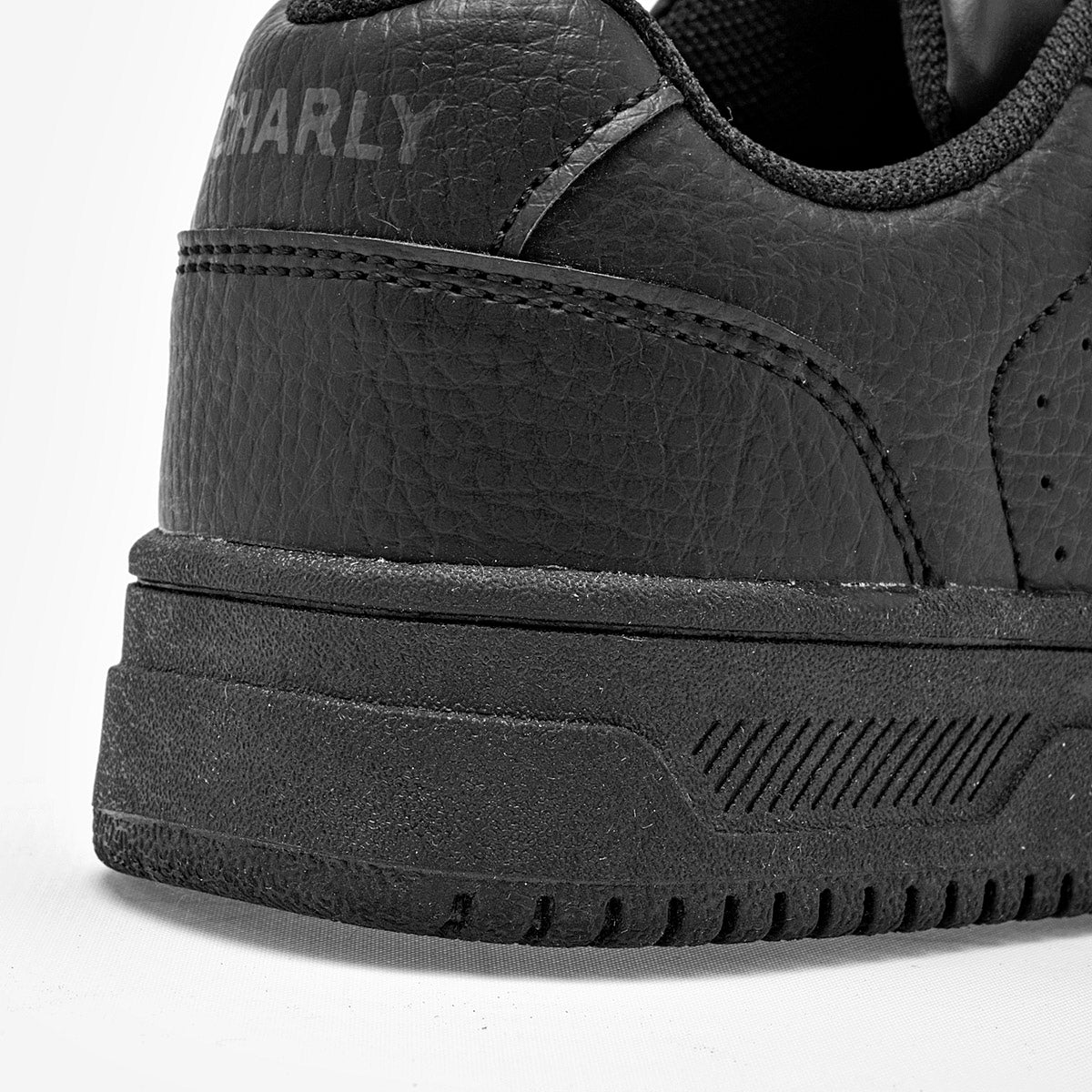 Tenis urbanos  para Niño marca Charly Negro cod. 127415