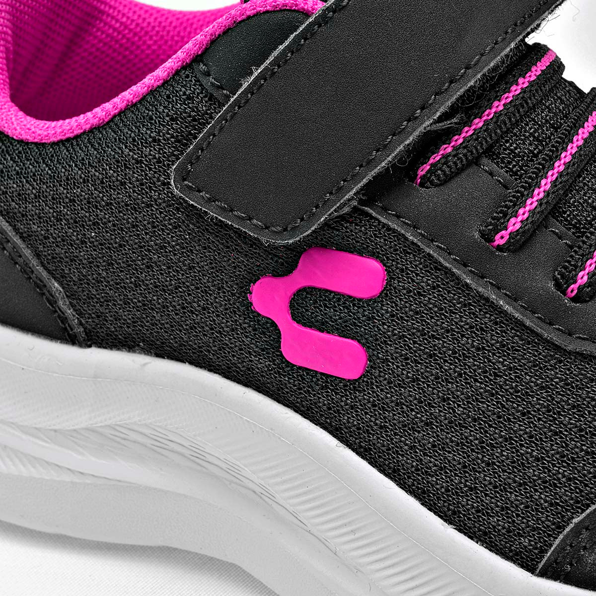 Tenis deportivos  para Niña marca Charly Negro cod. 127421