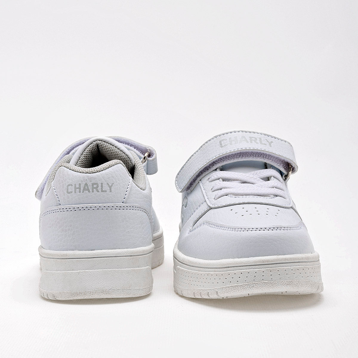 Tenis urbanos  para Niño marca Charly Blanco cod. 127481