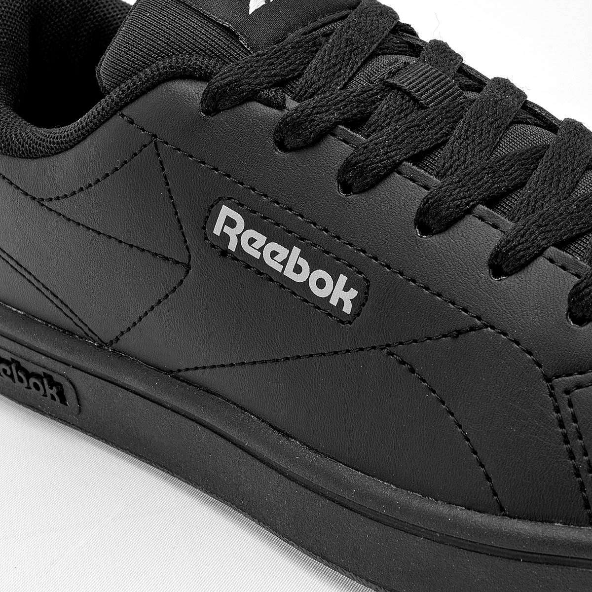 Pakar.com | Tienda online | Calzado Escolar | Tenis urbano Court Clean Reebok para hombre | Regreso a clases | Vacaciones de Verano
