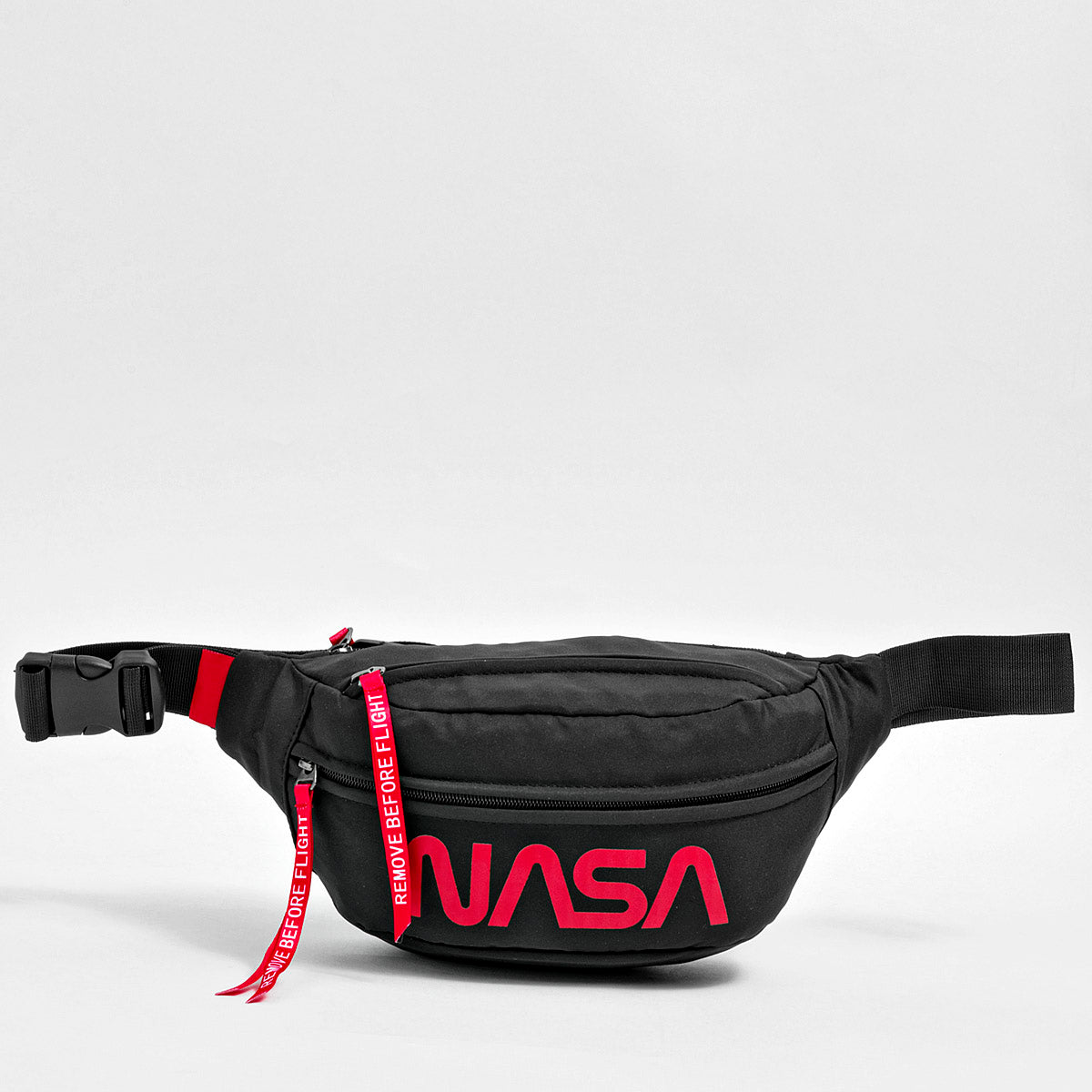 Cangurera Nasa para Unisex marca Trece Punto Cinco Negro cod. 127896