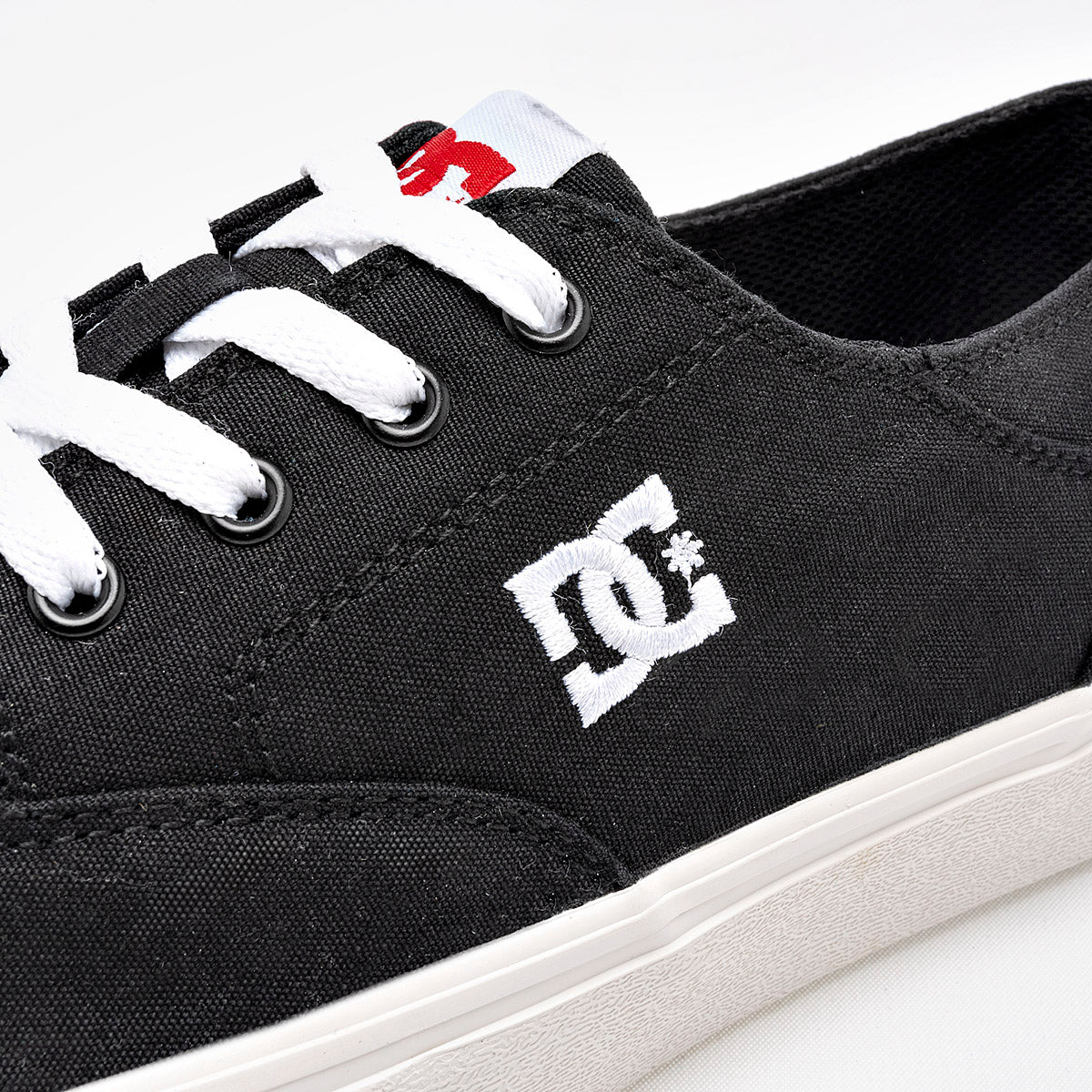 Tenis DC Flash 3  para hombre marca Dc Shoes Negro cod. 128102