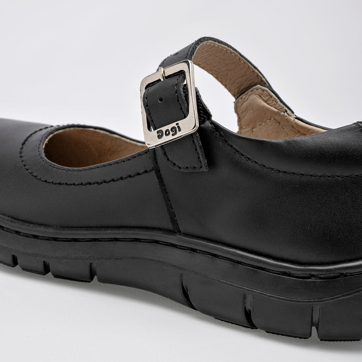 Pakar.com | Tienda online | Calzado Escolar | Zapato casual Dogi para niña | Regreso a clases | Vacaciones de Verano