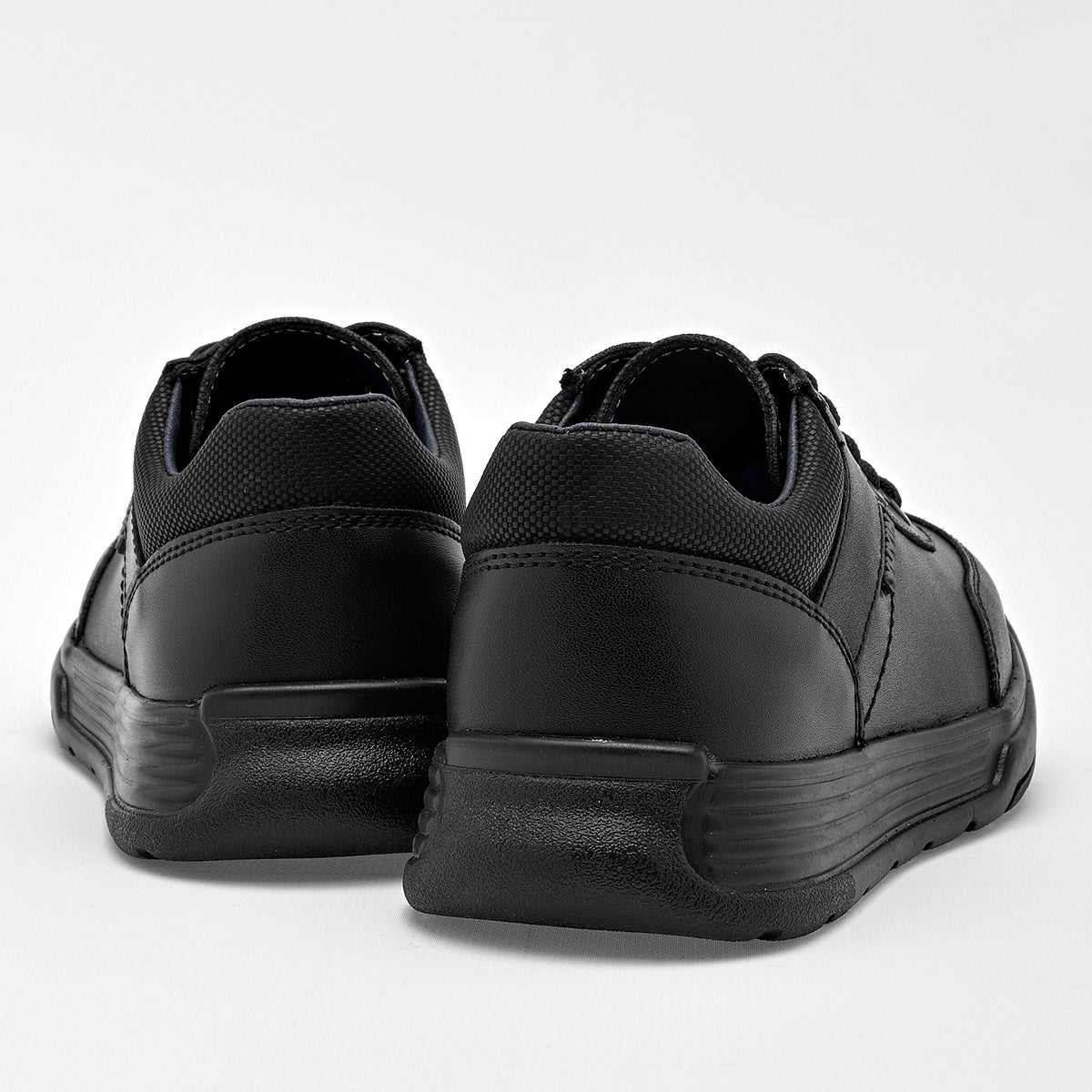 Zapato escolar para Niño marca Yuyin Negro cod. 128481