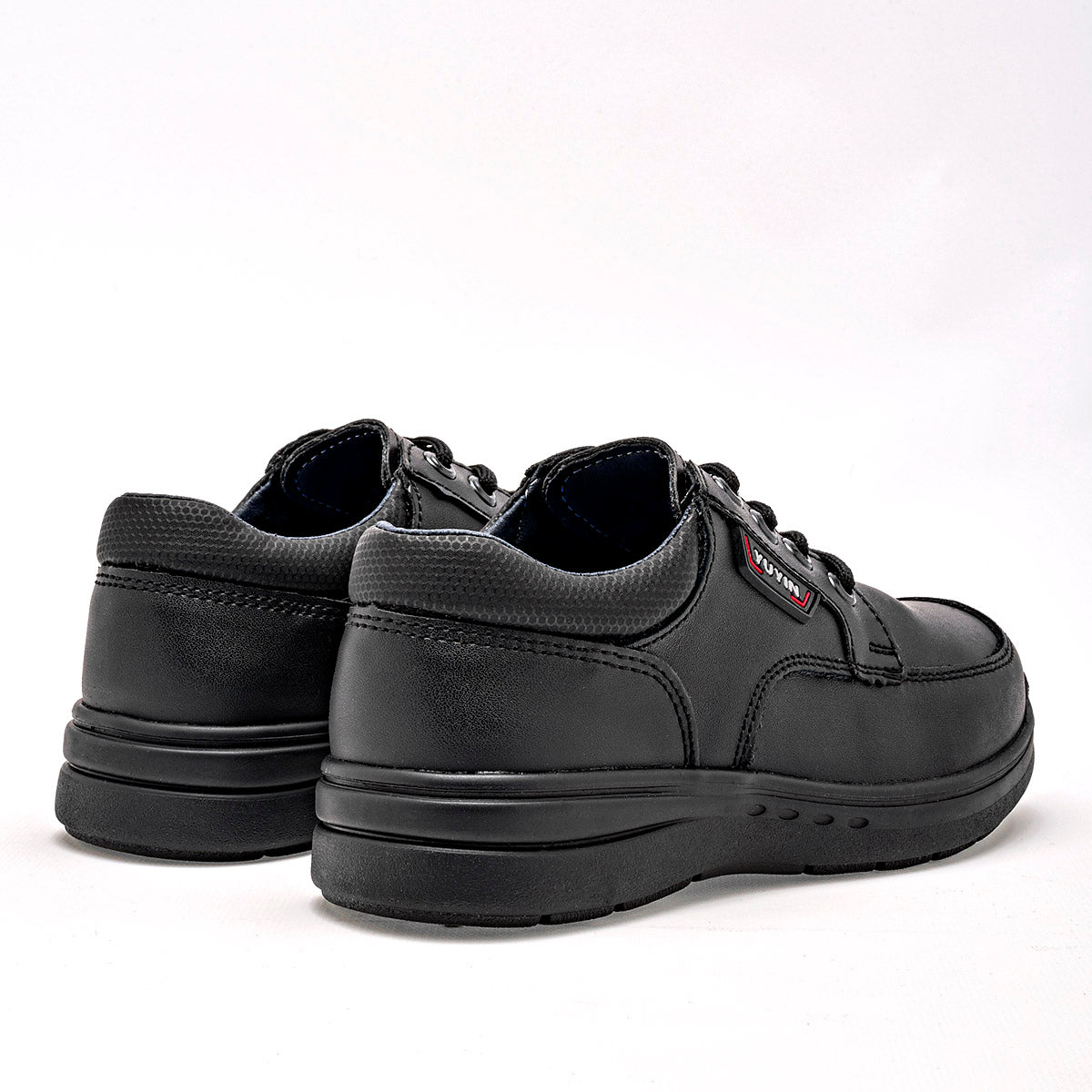 Zapato escolar para Niño marca Yuyin Negro cod. 128486