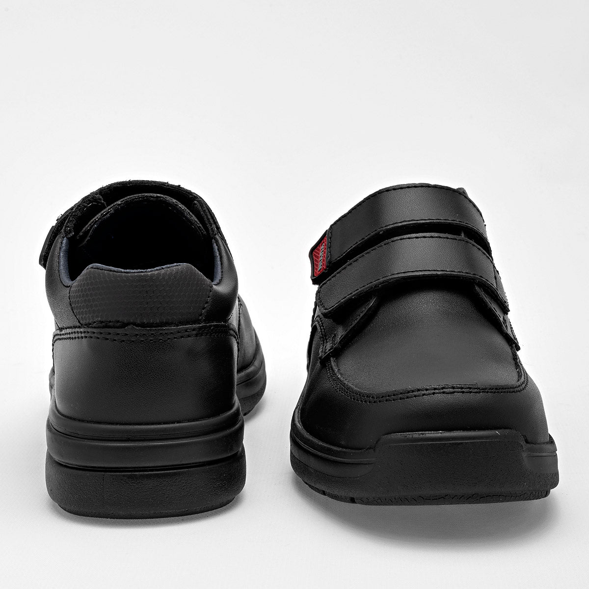 Zapato escolar para Niño marca Yuyin Negro cod. 128498