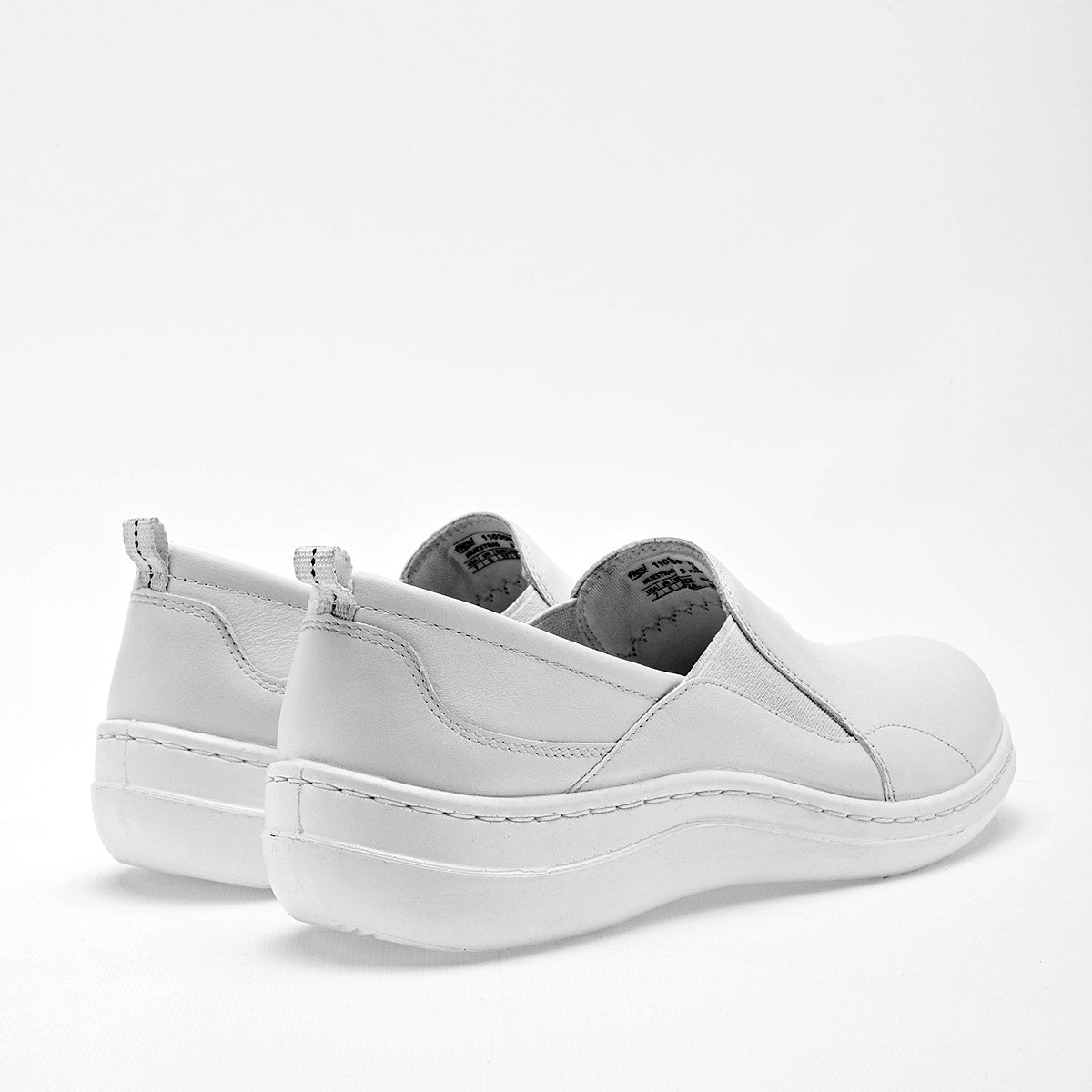 Zapato escolar especializado para joven marca Flexi Blanco cod. 128523