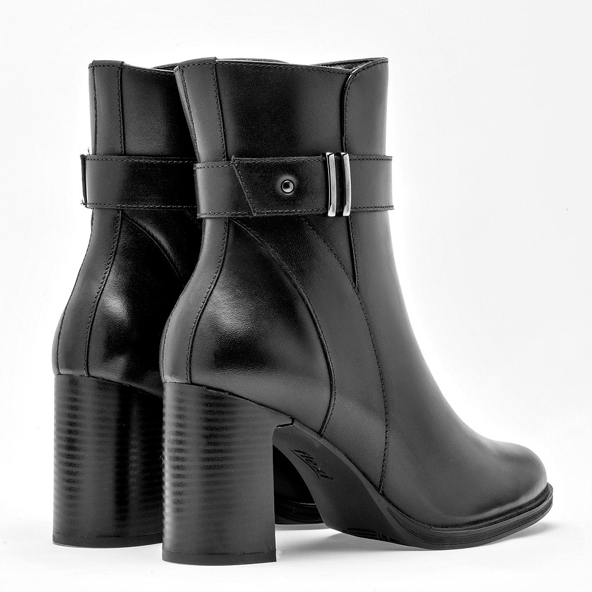 Bota caña corta para mujer marca Flexi Negro cod. 128574