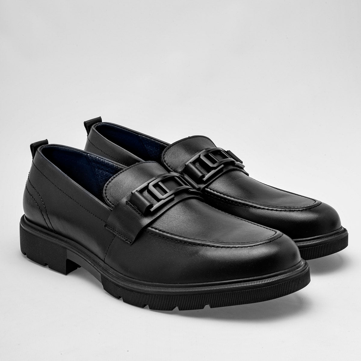 Mocasín de piel para hombre marca Flexi Negro cod. 128615