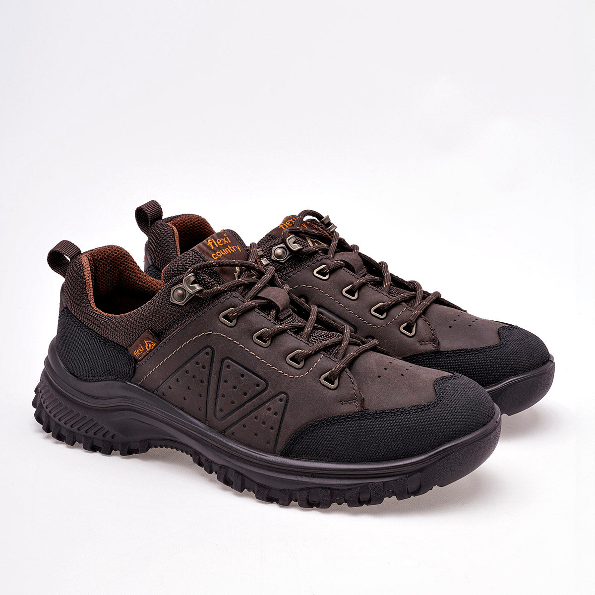 Zapato hiking para hombre marca Flexi Café cod. 128625