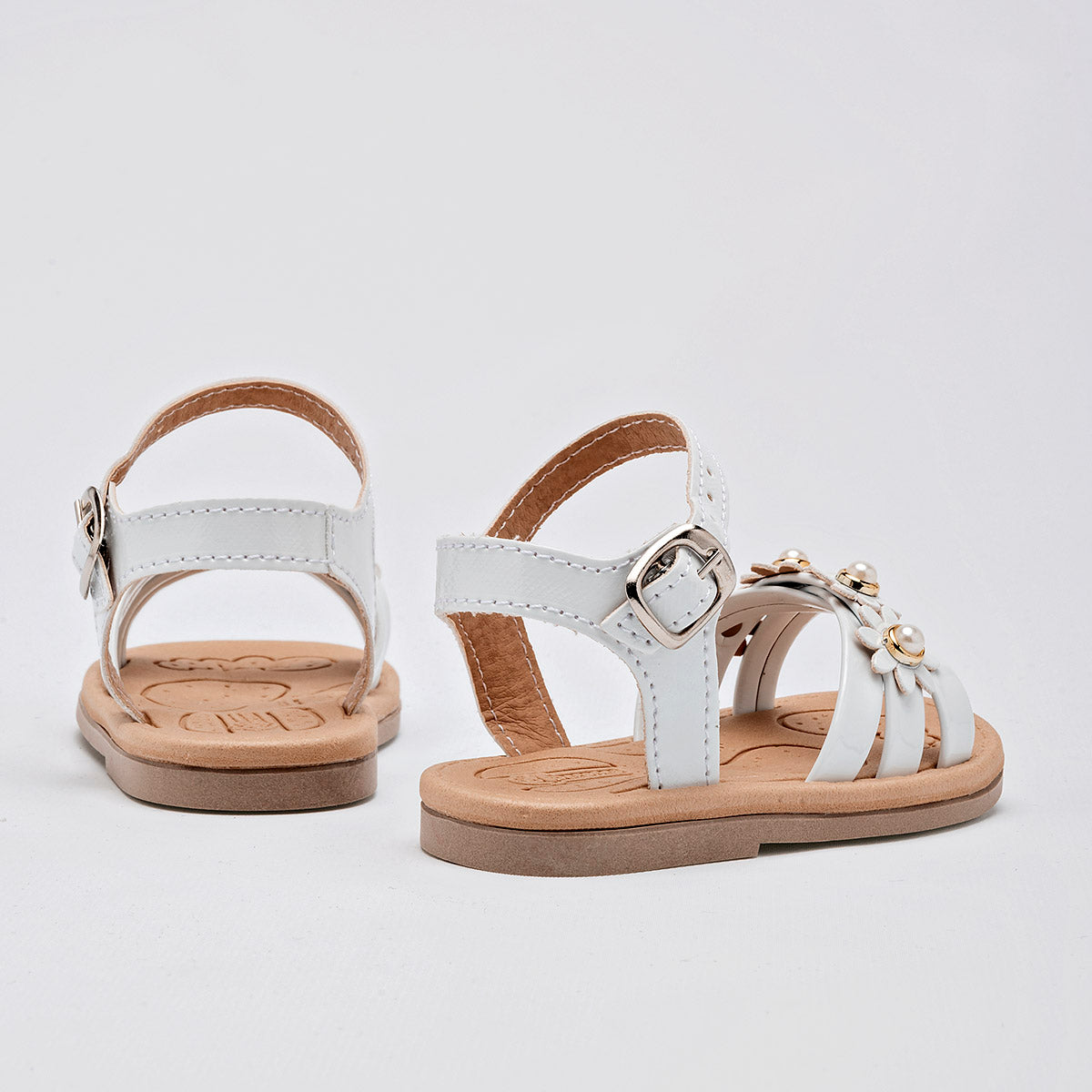Pakar.com | Tienda online | Calzado Escolar | Sandalia Biberones para bebé niña | Regreso a clases | Vacaciones de Verano