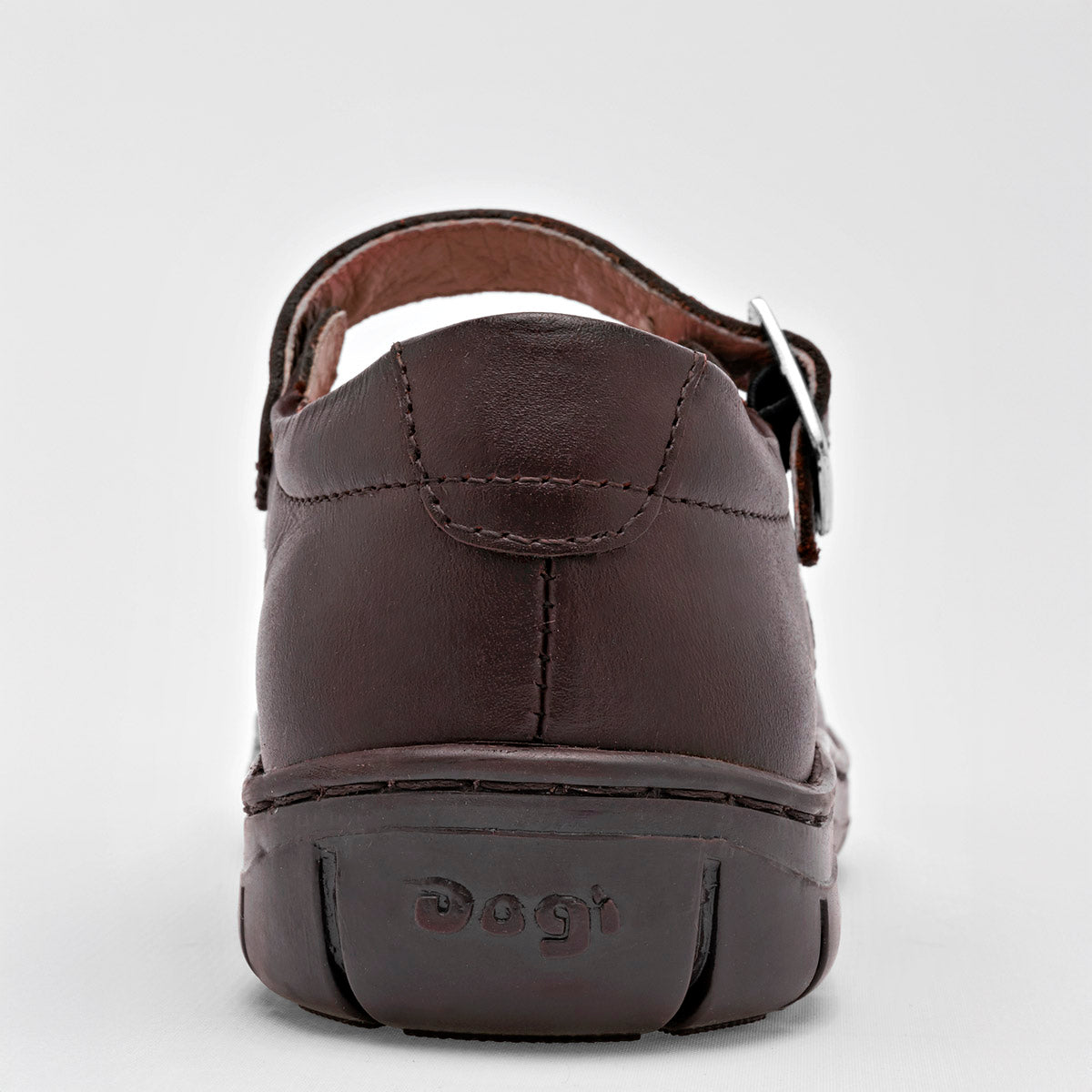 Zapato escolar para niña marca Dogi Café cod. 128696